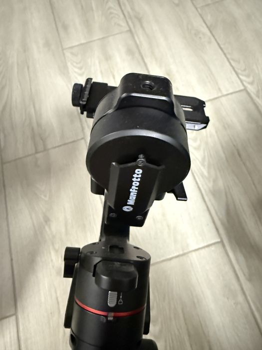 Manfrotto MVG220 stabilizator gimbal in 3 axe capacitate 2.2kg