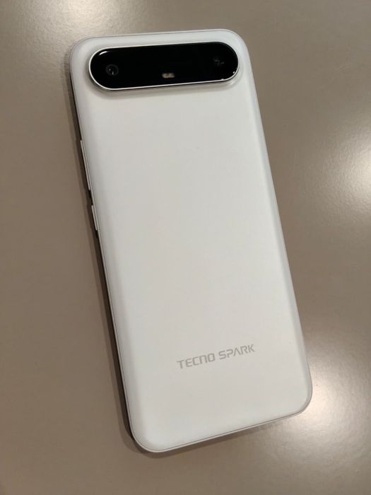 Techno spark slim