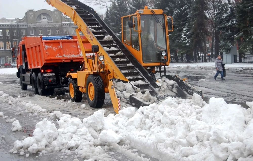 Уборка и вывоз снега