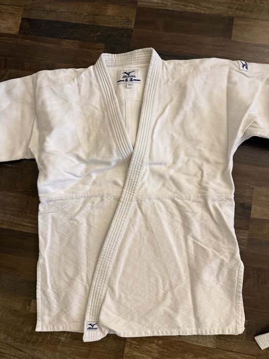 Кимоно за джудо Mizuno (Размер 190 см / 6)