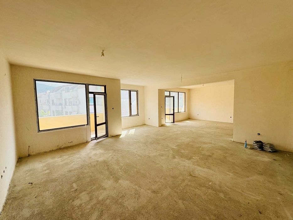 Продава се Етаж от къща в Петрич - 230 кв.м за 600 €/кв.м - Снимка #4