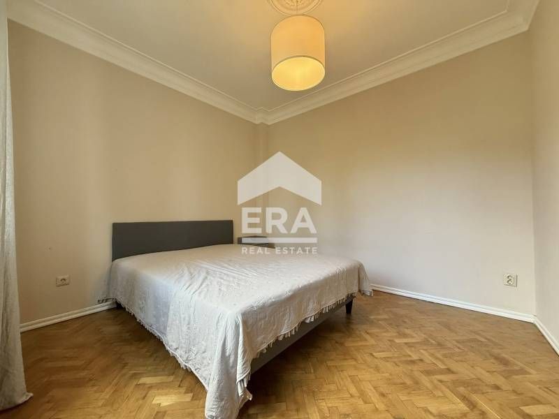 Продава се Тристаен апартамент в София, Център - 81 кв.м за 4062 €/кв.м - Снимка #7