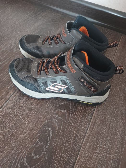 Ботинки для мальчика, кроссовки на мальчика