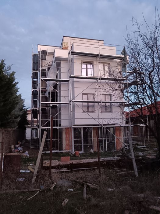 Двустаен  апартамент в  сграда