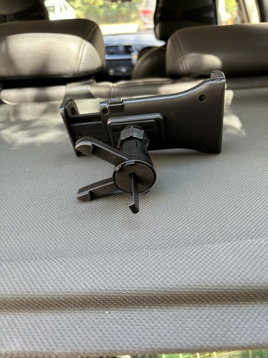 Suport telefon si tableta auto