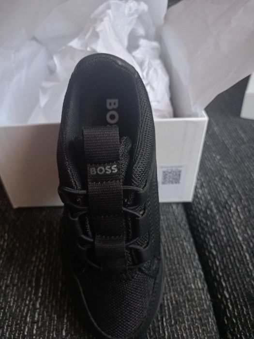 Детски обувки  и сандали Boss