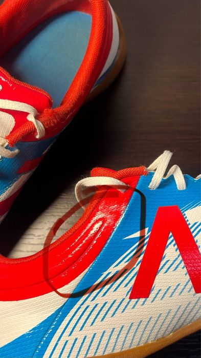 New balance furon - обувки за футзал. EU42