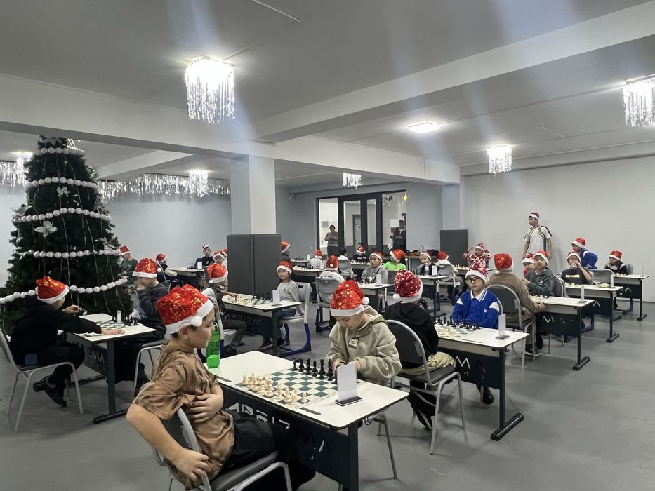 Шахмат Тренер КМС