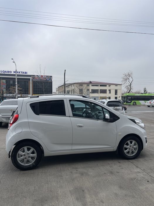 Spark 2015 yil 3 pazitsa