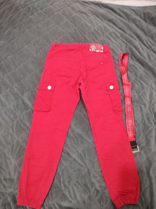 Продам джогеры женские