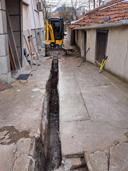 Мини багер Ямбол.Услуги с мини багер и самосвал