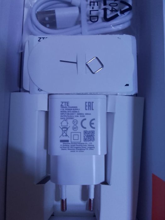 Продам смартфон на базе андроид