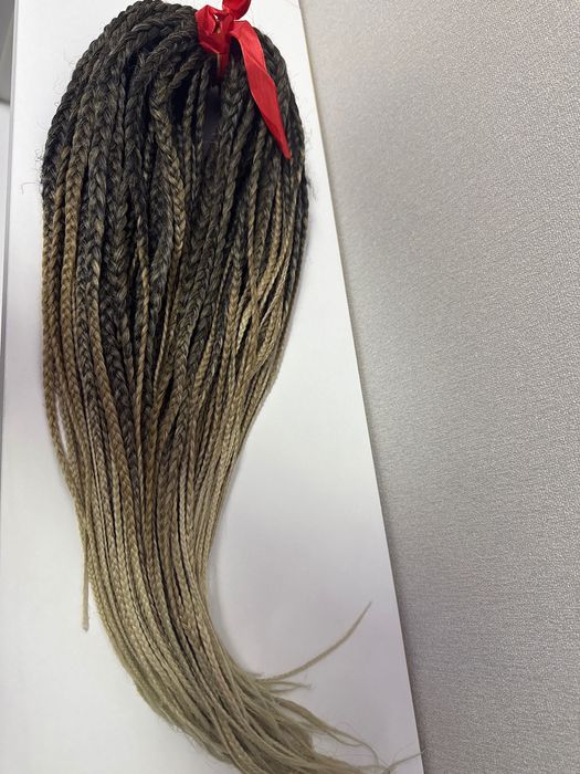 Афро косички для вплетения.