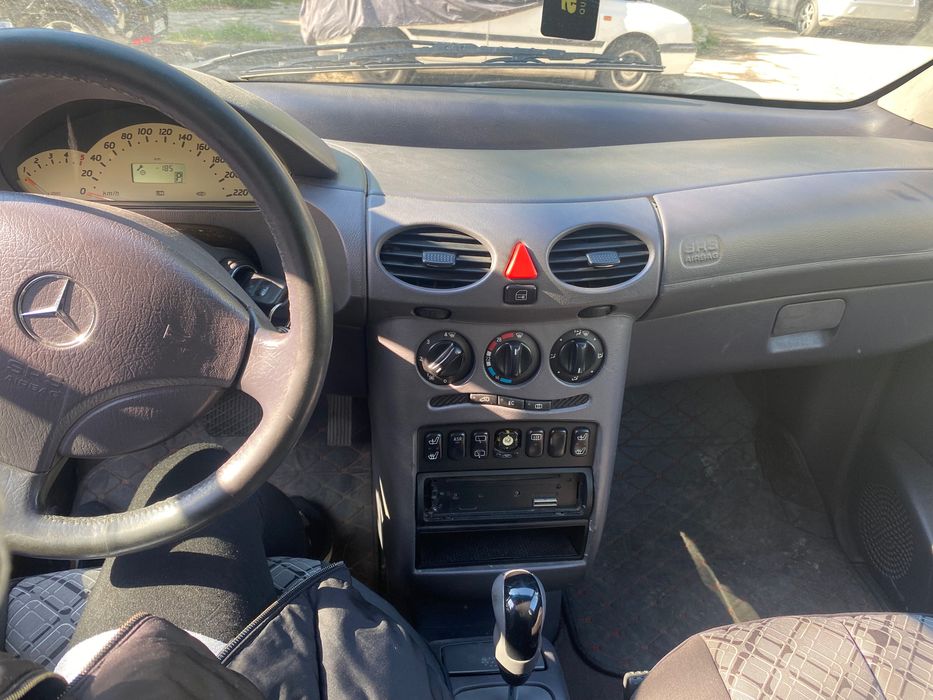 Mercedes A170 кола