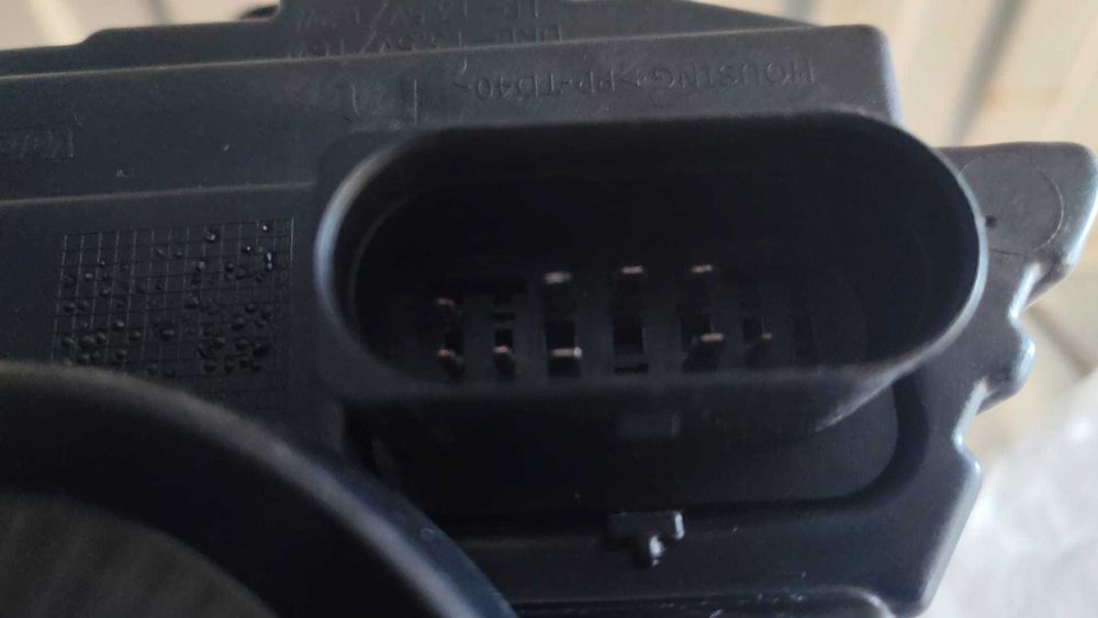 Faruri noi VW Passat B7 BI-XENON AFS SI DLA (ASISTENTA LUMINA DINAMICA) noi,Valeo,de Europa COD produs stanga: 3AB941043 COD produs dreapta: 3AB941044