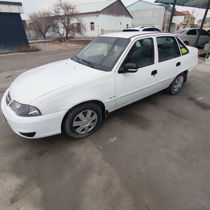 Нексия 2сотилади