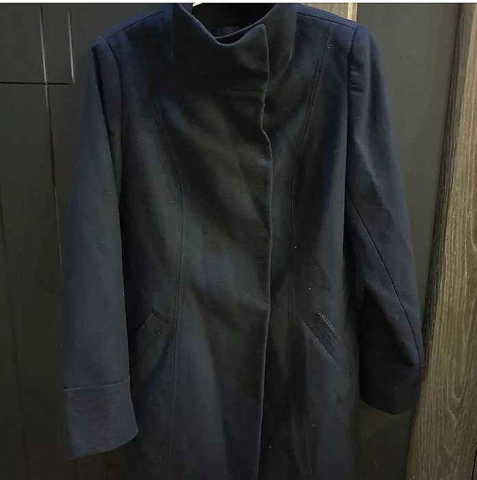 Распродаю верхнюю одежду