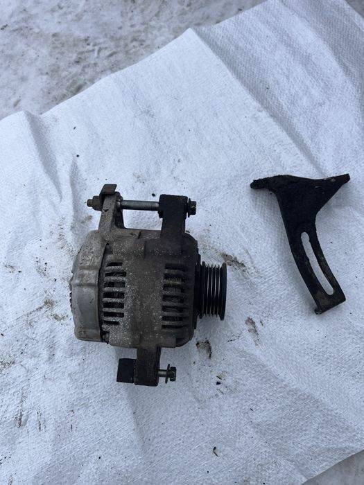 Запчасти тоета карина