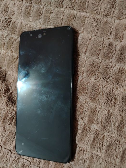 Телефон Vivo Y28