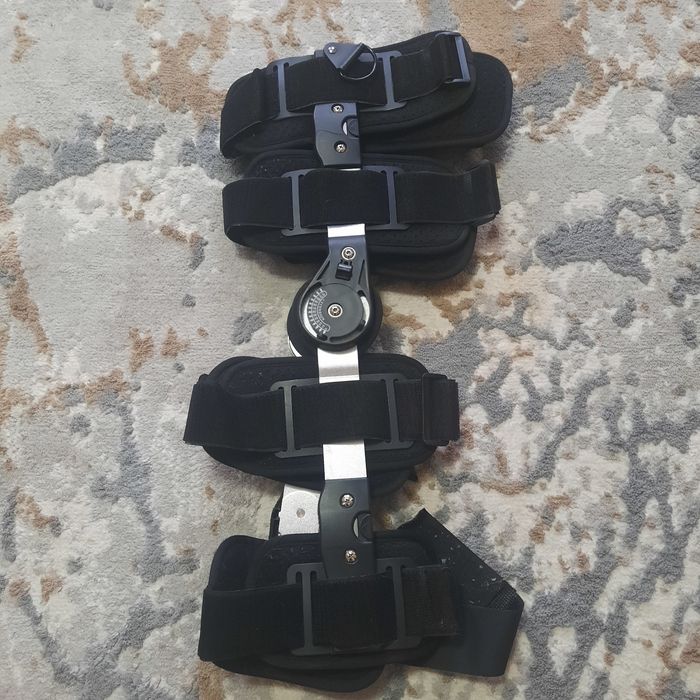 Туттор коленный 50000.