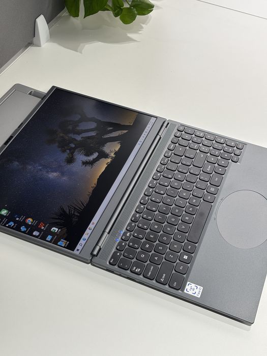 Hp core i3 8chi avlod ideal holatda