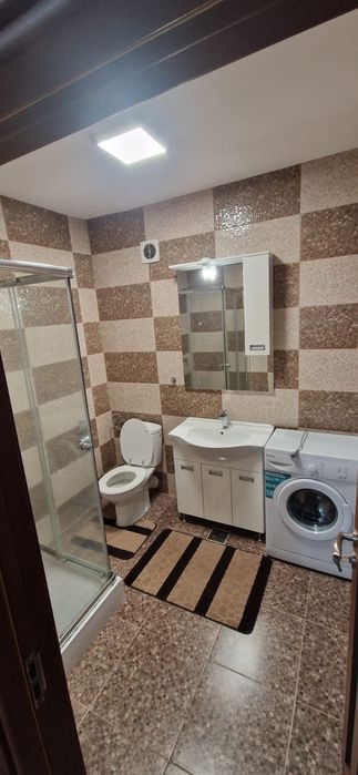 Închiriez  apartament cu o cameră pe strada Gloriei 16 (Concept 9)