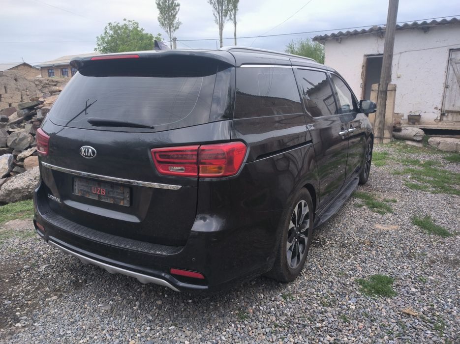 Kia Carnival 2019 yili dizel full pozitsiya