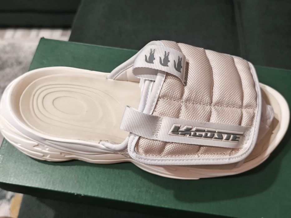 Papuci barbatesti Lacoste
