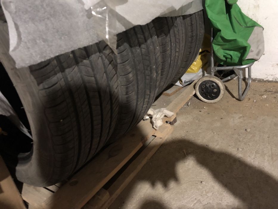 Шины летниее HILO 215/55/17