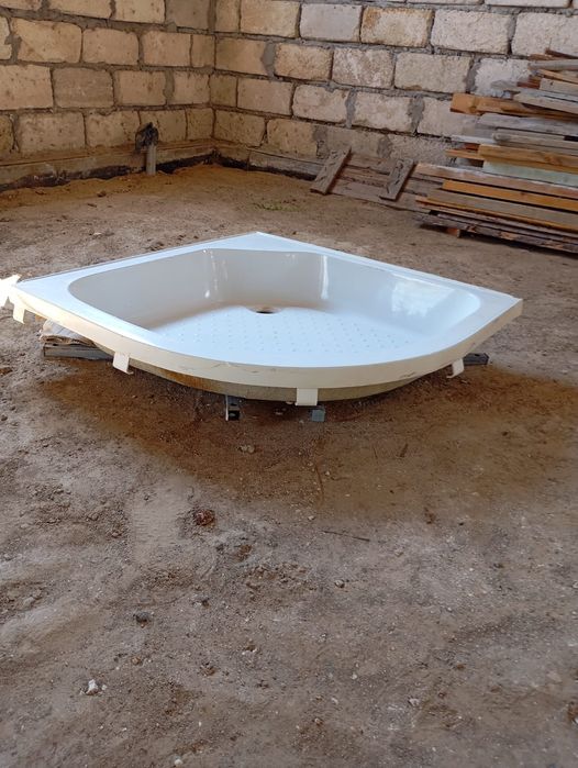 Поддоны для душевой кабины