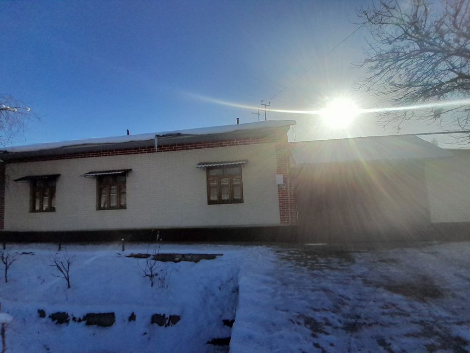 Продаётся дом, участок