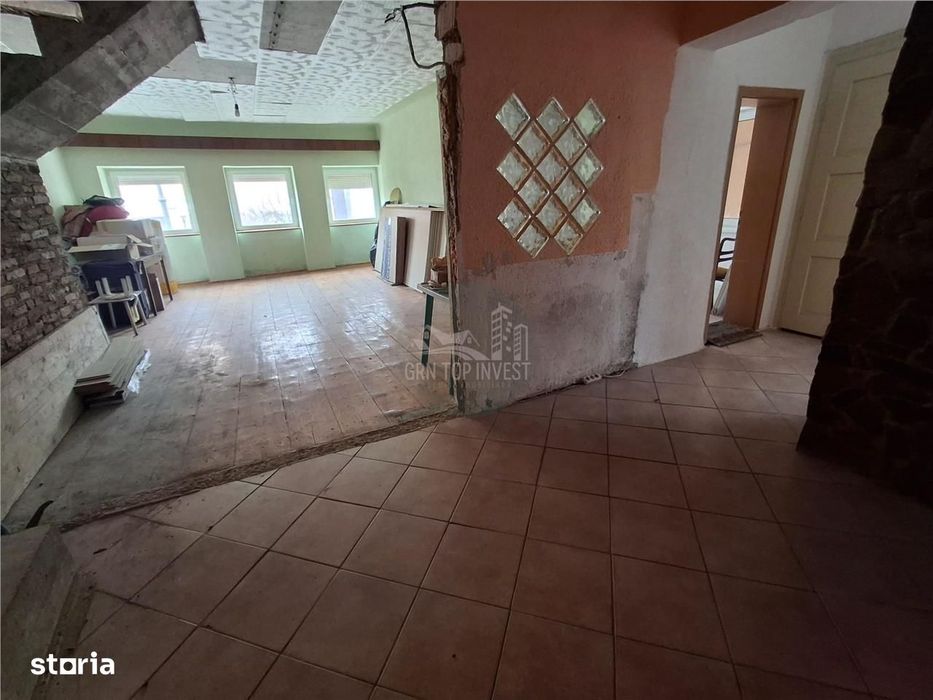 Apartament 4 camere la casa Cisnadie