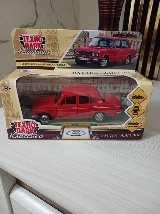 Продам металлические машинки