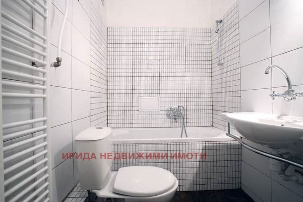 Продава се Двустаен апартамент в София, Център - 69 кв.м за 4493 €/кв.м - Снимка #7