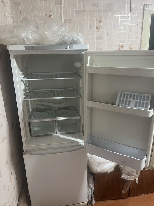 Продам холодильник