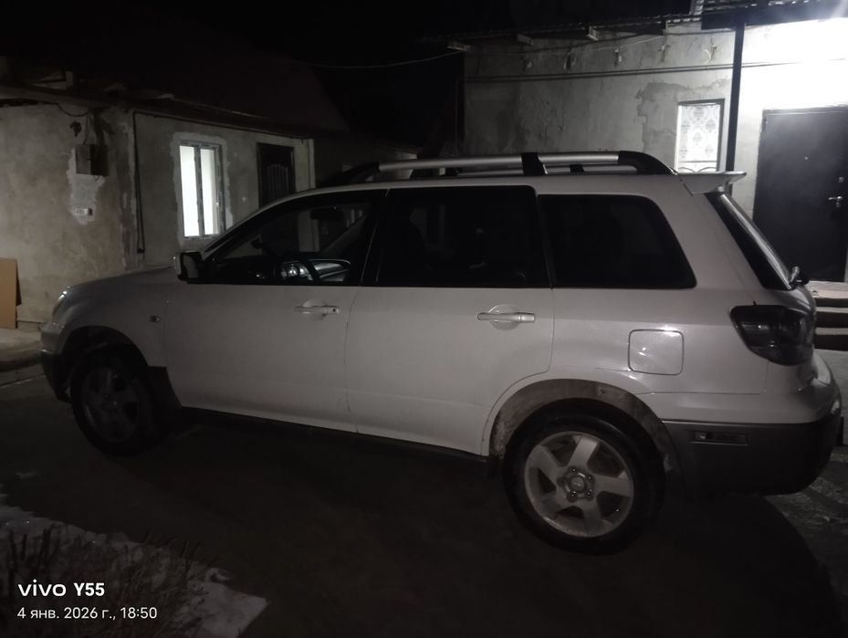 Митсубиси аутландер