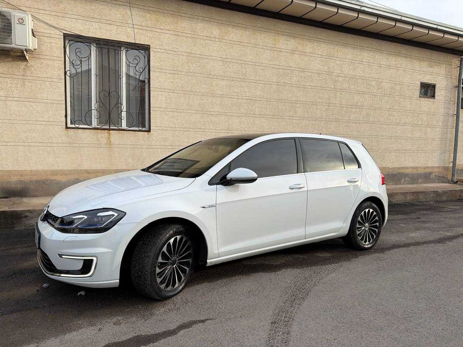 СРОЧНО! Volkswagen e-Golf 2020 — отличное состояние