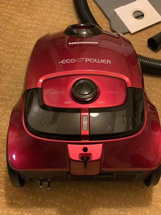 Aspirator cu sac Heinner EcoPower HVC-P1200RD, 4 l, 1200 W, HEPA