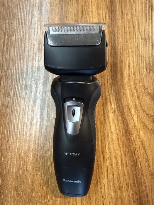 Продавам чисто нов panasonic shaver
