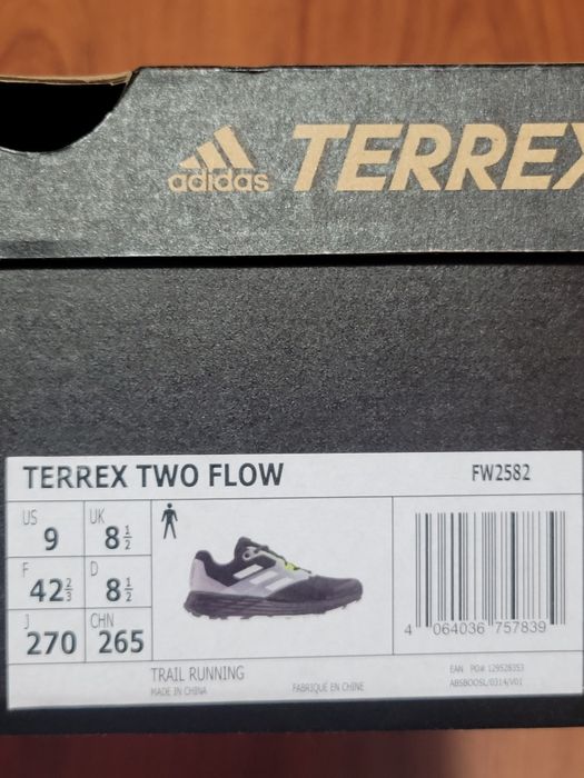 Adidas terrex two flow , noi in cutie , marime 42.5