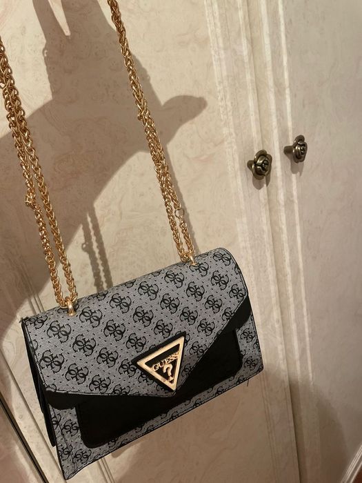 Сумка GUESS новая
