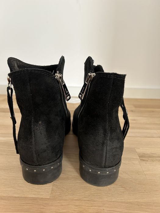 Ghete piele intoarsa