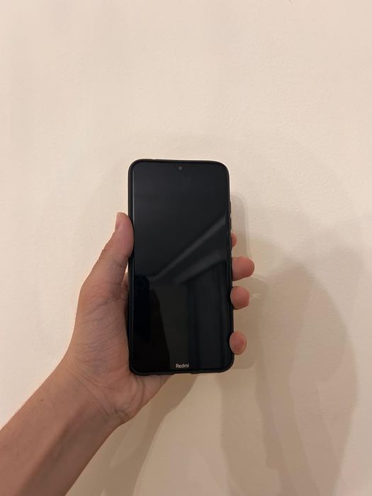 Xiaomi Redmi 8 телефон