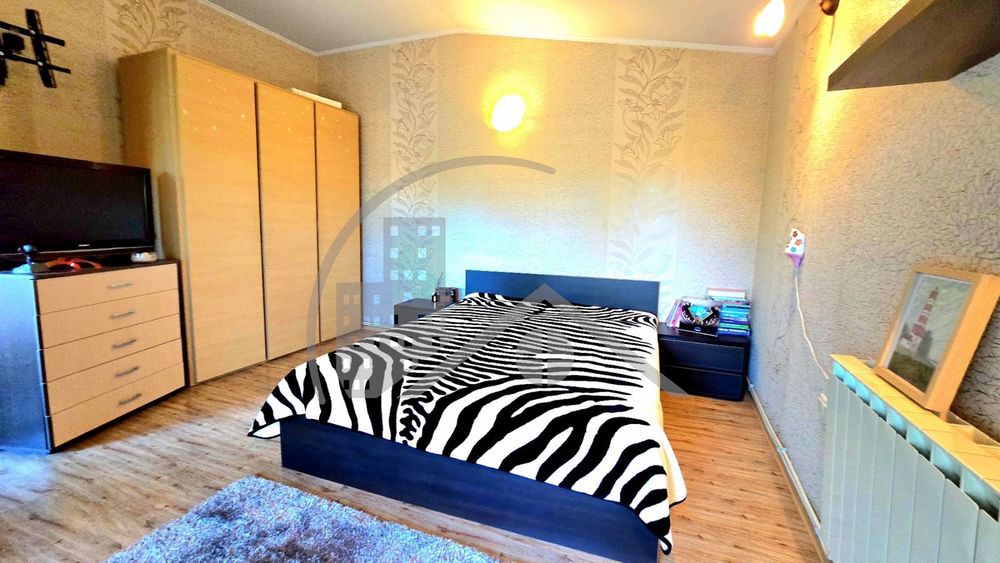 Продава се Къща в Добрич, Червената пръст - 190 кв.м за 1843 €/кв.м - Снимка #6