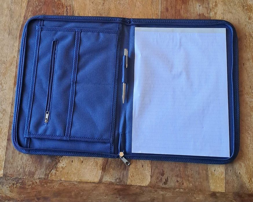 папка луксозна за документи с цип синя размер A4