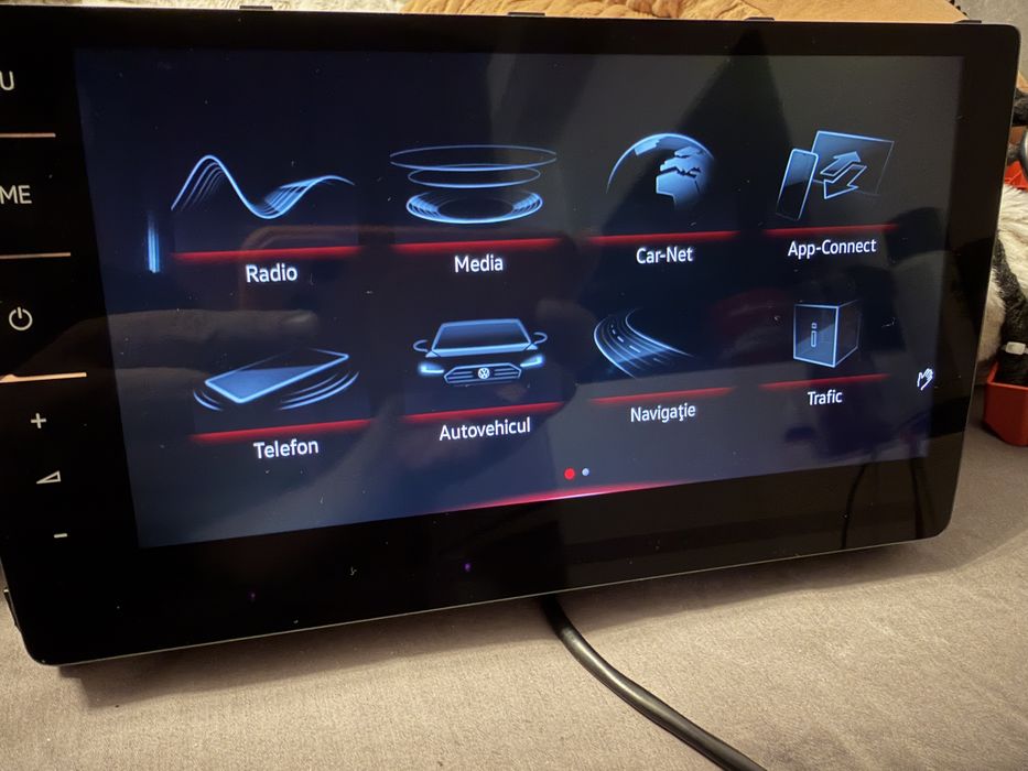 Vând navigație originala VW MIB2.5 Discover Pro cu display de 9.2 inch