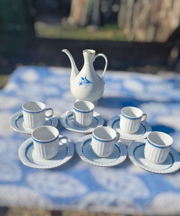 Set ceșcuțe și farfurii Regent