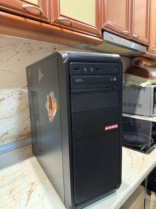 Гейминг компютър Ryzen 5 4500 16GB RAM