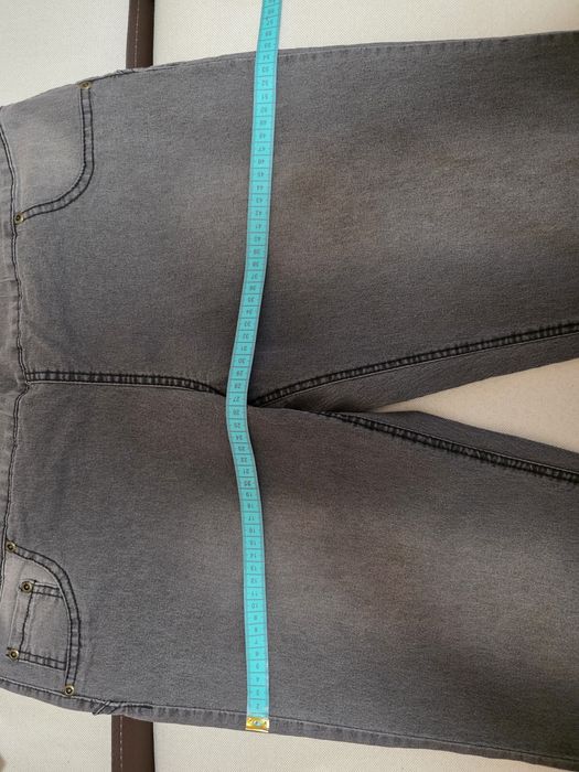 Blugi mărimea XL
