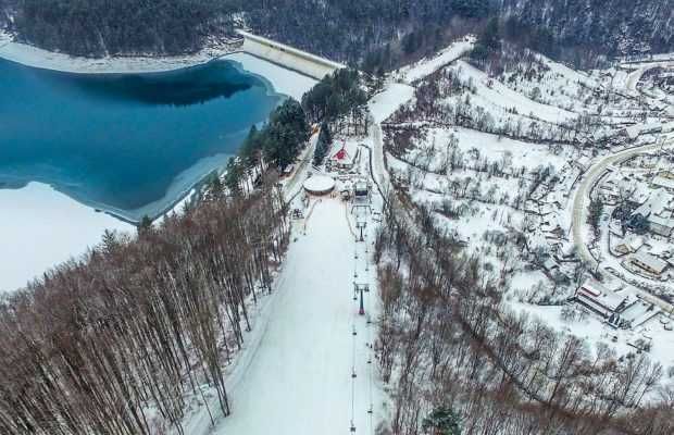 Proprietar vând teren intravilan cabană Văliug 1000mp (stradă Cul-de-Sac)